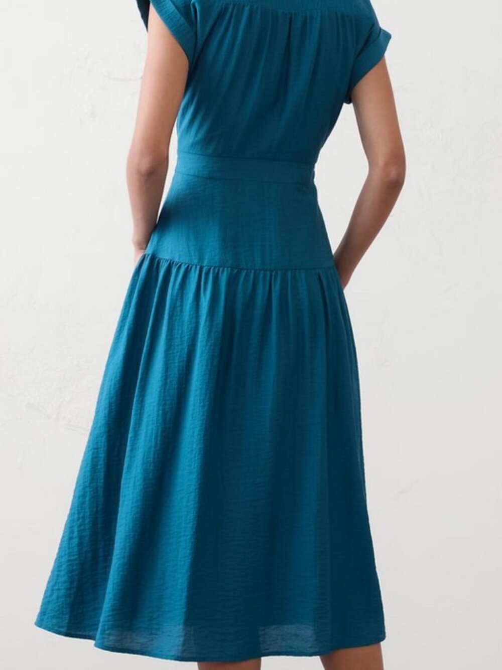 Banana Republic Summer Party Graduation Dress - Picture 2 of 4